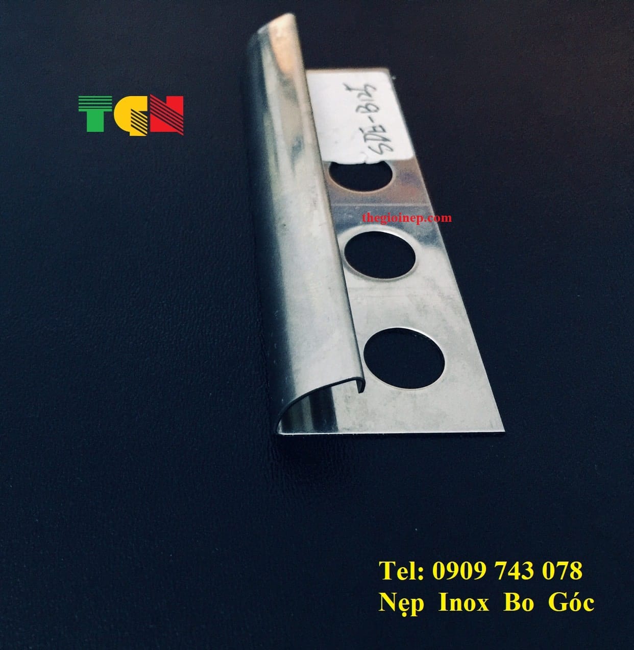 Nẹp Inox Bo Góc Trắng Gương