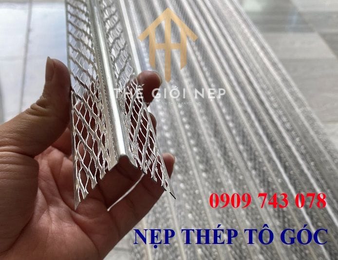 NẸP THÉP V LƯỚI TÔ CẠNH TƯỜNG